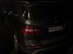 Grau Gebraucht 2012 Mercedes ML350 SUV | 15.900 € (Etwas zu teuer)