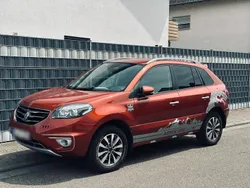 Rot Gebraucht 2011 Renault Koleos SUV | 10.000 €