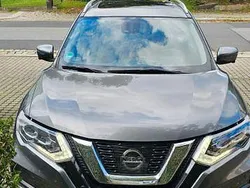 Grau Gebraucht 2018 Nissan X-Trail Tekna SUV | 20.000 € (Etwas zu teuer)