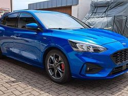 Blau Gebraucht 2019 Ford Focus ST-Line Limousine | 13.999 € (Guter Preis)