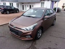 Braun Gebraucht 2019 Hyundai i20 Trend Limousine | 11.900 € (Fairer Preis)