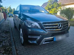Grau Gebraucht 2013 Mercedes ML350 SUV | 20.500 € (Fairer Preis)