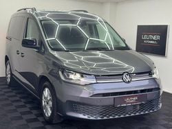 Grau Gebraucht 2022 VW Caddy Life Van / Kleinbus | 24.499 € (Guter Preis)