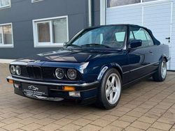 Blau Gebraucht 1990 BMW 320 Cabriolet Sport Line Cabrio | 19.980 €
