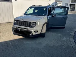 Grau Gebraucht 2020 Jeep Renegade SUV | 20.900 € (Etwas zu teuer)