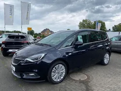Blau Gebraucht 2019 Opel Zafira Innovation Van / Kleinbus | 18.490 € (Etwas zu teuer)