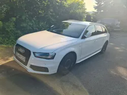Weiß Gebraucht 2014 Audi A4 Black Edition Kombi | 9.990 € (Teuer)