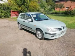 Grün Gebraucht 2000 Nissan Almera Kleinwagen | 1.700 €