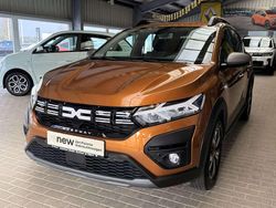 Taklamakanorange metallic Gebraucht 2023 Dacia Sandero Expression Kleinwagen | 15.950 € (Fairer Preis)