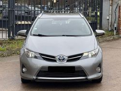 Silber Gebraucht 2014 Toyota Auris Touring Sports Executive Kombi | 5.990 € (Superpreis)