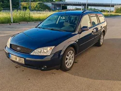 Blau Gebraucht 2002 Ford Mondeo Futura Kombi | 799 € (Guter Preis)