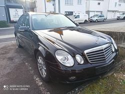 Schwarz Gebraucht 2009 Mercedes E200 Classic Limousine | 6.999 €