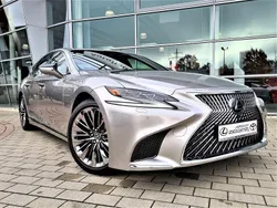 Titaniumsilber Gebraucht 2021 Lexus LS500h E-FOUR Executive Line Limousine | 63.900 €