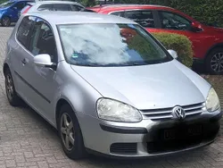 Grau Gebraucht 2005 VW Golf IV Comfortline Limousine | 1.400 € (Guter Preis)