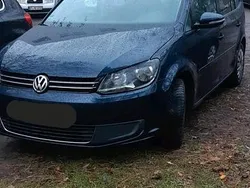 Blau Gebraucht 2011 VW Touran Van / Kleinbus | 6.700 € (Guter Preis)