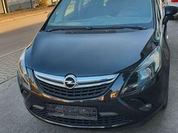 Schwarz Gebraucht 2013 Opel Zafira Tourer Selection Van / Kleinbus | 6.300 € (Guter Preis)