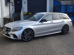 Silber Gebraucht 2018 Mercedes C200 AMG line Limousine | 19.999 € (Fairer Preis)