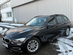 Schwarz Gebraucht 2015 BMW 320 Sport Line Kombi | 11.490 € (Guter Preis)