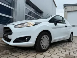 Weiß Gebraucht 2013 Ford Fiesta Kleinwagen | 2.999 € (Etwas zu teuer)