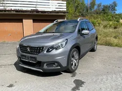 Grau Gebraucht 2019 Peugeot 2008 Allure SUV | 13.999 € (Fairer Preis)