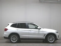 Weiss Gebraucht 2021 BMW X3 Advantage SUV | 25.880 € (Guter Preis)