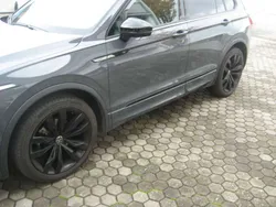 Grau Gebraucht 2023 VW Tiguan R-line SUV | 41.500 € (Etwas zu teuer)