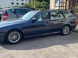 Blau Gebraucht 2001 BMW 530 Kombi | 2.650 € (Fairer Preis)