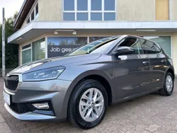 Grau Gebraucht 2023 Skoda Fabia Limousine | 18.500 € (Fairer Preis)