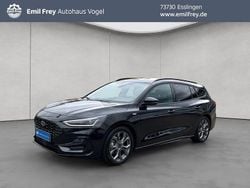 Schwarz Gebraucht 2024 Ford Focus ST-Line X Limousine | 22.880 € (Guter Preis)