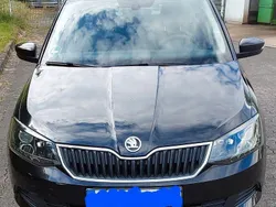Schwarz Gebraucht 2015 Skoda Fabia Ambition Kombi | 7.100 € (Guter Preis)