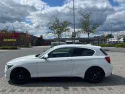 Weiß Gebraucht 2013 BMW 118 Urban Line Kleinwagen | 7.700 € (Fairer Preis)