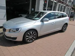 Silber Gebraucht 2018 Volvo V60 Linje Svart Kombi | 14.750 € (Fairer Preis)