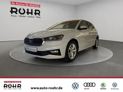 Moonweiss perleffekt Gebraucht 2021 Skoda Fabia Style Limousine | 15.200 € (Guter Preis)