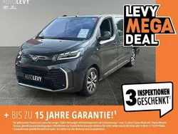 Grau Gebraucht 2024 Toyota Proace Verso Team Kombi | 41.890 € (Fairer Preis)