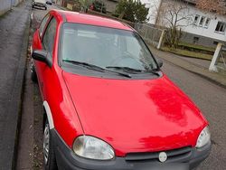Rot Gebraucht 1997 Opel Corsa Kleinwagen | 1.300 €