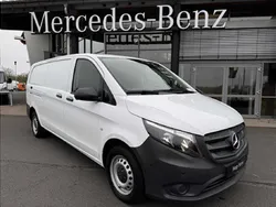 Weiß, weiß Gebraucht 2023 Mercedes Vito Van / Kleinbus | 23.290 €