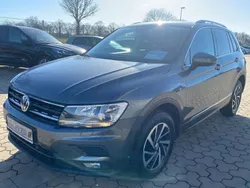 Grau Gebraucht 2018 VW Tiguan Join SUV | 23.950 € (Etwas zu teuer)