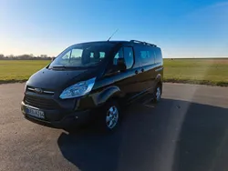 Schwarz Gebraucht 2016 Ford Tourneo Custom Titanium Van / Kleinbus | 24.600 € (Fairer Preis)