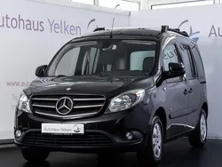 Schwarz Gebraucht 2016 Mercedes Citan 109 Van / Kleinbus | 8.890 € (Etwas zu teuer)