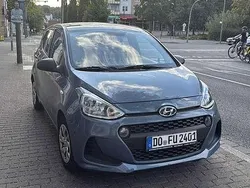 Blau Gebraucht 2017 Hyundai i10 Classic Kleinwagen | 4.700 € (Guter Preis)