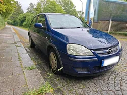 Blau Gebraucht 2004 Opel Corsa Kleinwagen | 1.250 € (Guter Preis)