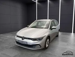 Reflexsilber Gebraucht 2022 VW Golf VIII Life Kombi | 22.840 € (Guter Preis)