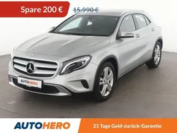 Grau Gebraucht 2015 Mercedes GLA180 Urban SUV | 15.790 € (Fairer Preis)