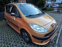 Lack orange salamanque/metalli Gebraucht 2007 Peugeot 1007 Filou Kleinwagen | 3.490 € (Etwas zu teuer)