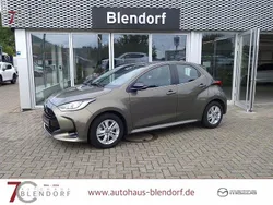 Monument bronze Gebraucht 2023 Mazda 2 Comfort Kleinwagen | 19.900 € (Guter Preis)