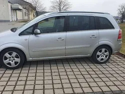 Grau Gebraucht 2006 Opel Zafira Van / Kleinbus | 2.200 € (Guter Preis)