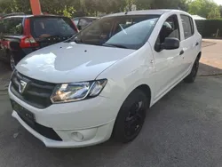 Weiß Gebraucht 2013 Dacia Sandero Kleinwagen | 3.990 € (Fairer Preis)