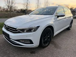 Weiß Gebraucht 2021 VW Passat Business Kombi | 18.990 € (Fairer Preis)