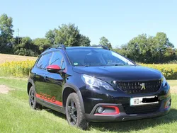 Schwarz Gebraucht 2017 Peugeot 2008 Allure SUV | 10.700 € (Etwas zu teuer)