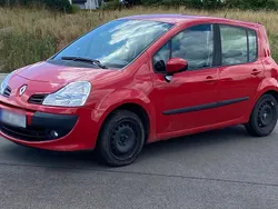 Rot Gebraucht 2008 Renault Modus Van / Kleinbus | 2.800 €